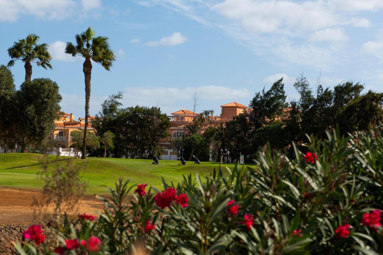 Green View Luxury Appartment In New Complex Pueblo Majorero Next To Golf Course 5 Min Walk From The Beach And Atlantico Shopping Centre In Caleta De Fuste Next To Cassino And Elba Sara Hotel 2 Bedrooms 2 Bathrooms Huge Terace! Extérieur photo